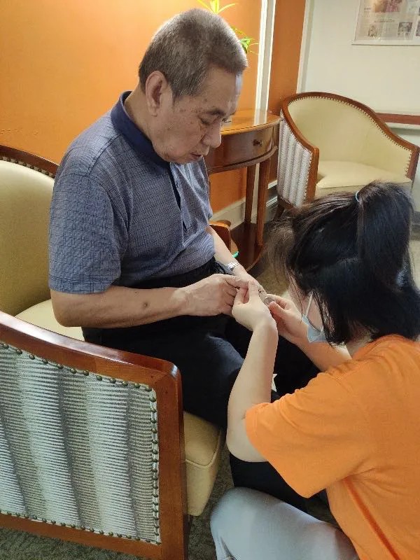 我只认识你,但我还能爱你