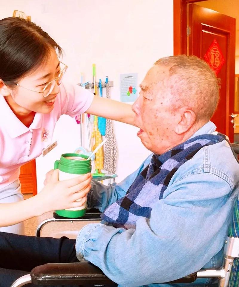 专业价值与至孝情怀，探索中国椿萱茂特色居家养老模式失智照护解决方案