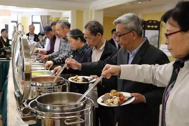 酒店式养老公寓椿萱茂科学膳食的秘密