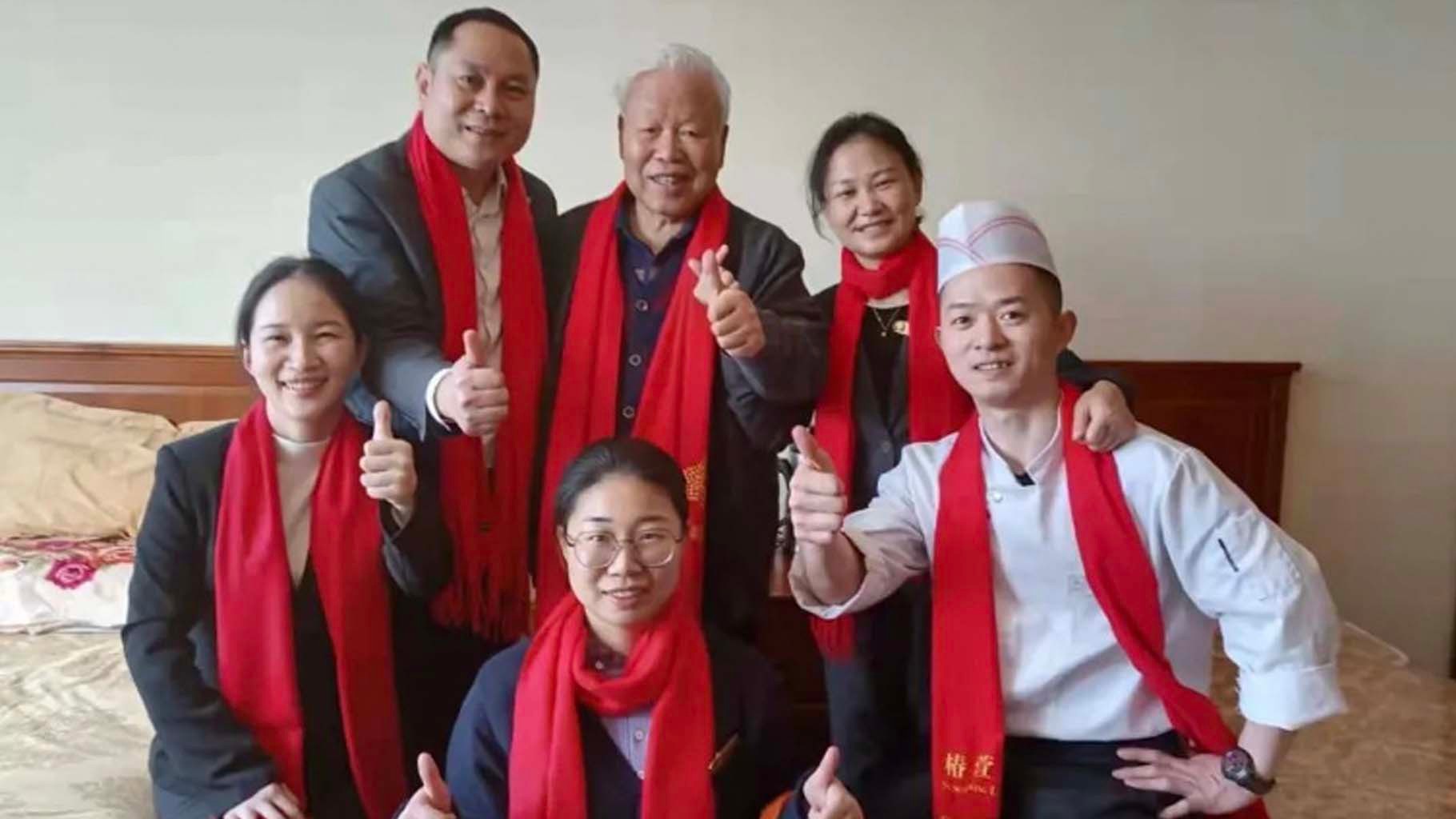 “椿晚”幕后:《我和我的祖国》 唱响健康快乐晚年生活！
