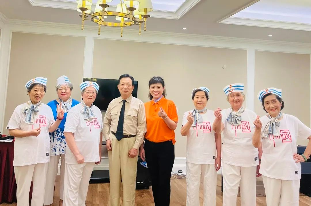 忙碌了大半辈子 退休后反而实现了儿时的梦想