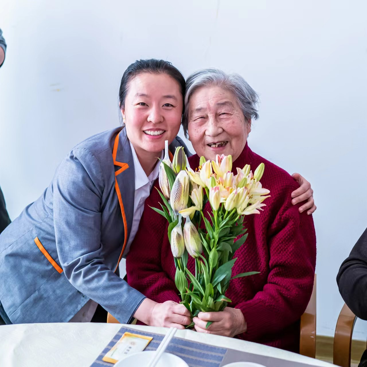 他们未必光芒万丈 但始终温暖有光