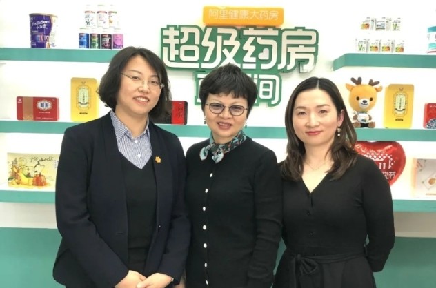椿萱茂做客阿里健康直播间，线上分享失智照护经验干货