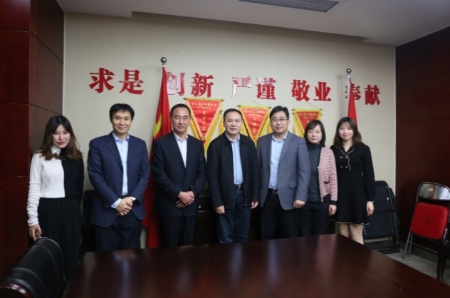 椿萱茂与国家开发银行离退休干部局签署战略合作框架协议