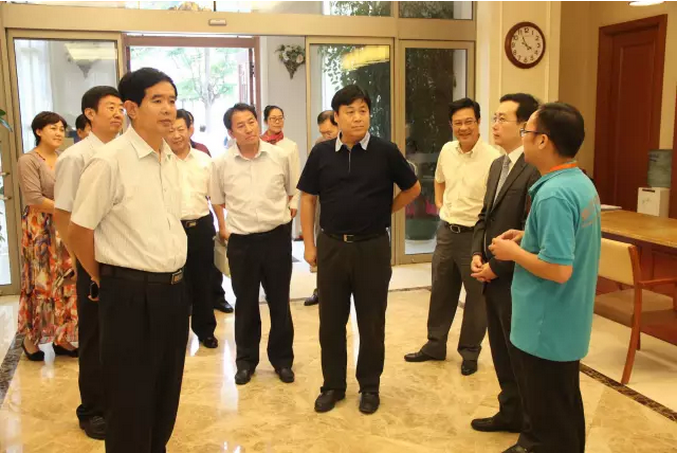 北京市大兴区领导赴椿萱茂北京亦庄养老院