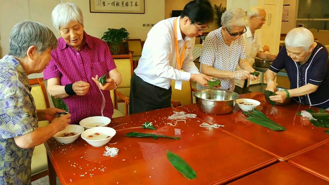 椿萱茂老年护理院：百舸争流奋者先 极致服务满园春