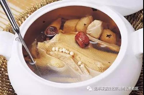 北京居家养老椿萱茂适合中老年人的秋季养生汤品